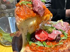 -Dragon Pizza•圆脸龙披萨·牛排餐厅