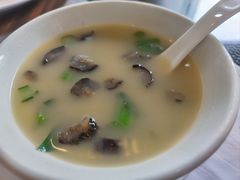 -圣丰索菲特·2 On 988 Café 自助餐厅