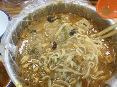 -二钢串叔麻辣烫(华龙大厦店)
