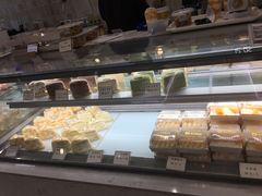面包甜点陈列柜-欢牛蛋糕屋(萧山万象汇店)