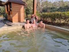 -思念果岭悦温泉