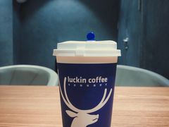 抹茶拿铁-瑞幸咖啡(新世界中心店)