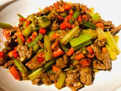 小炒黄牛肉-老湘亲·品鉴湘菜(湖里店)