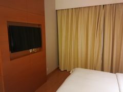 -全季酒店(重庆李子坝牛角沱地铁站店)