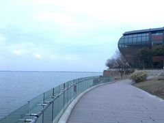 -上海滴水湖皇冠假日酒店