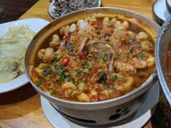 -老滇山寨•云南特色菜•地方菜•民族风情歌舞表演(金碧店)