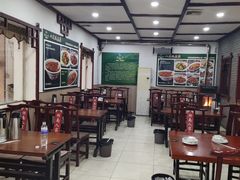 -湖南人家湘菜馆(镇江路店)