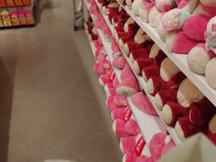 -名创优品(北京新中关购物中心地铁层店)