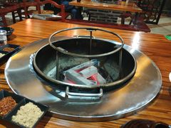 -炭虎子水浒烤肉(梦时代店)