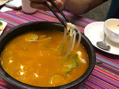 -香巴拉云南餐厅(华莱坞店)