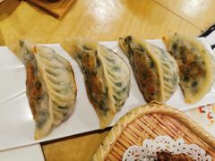 香煎韭菜饺-粤赏点(越秀城市广场店)