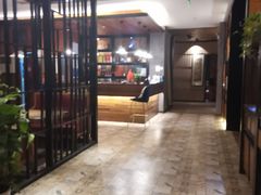 -童年小筑餐厅(申花路店)