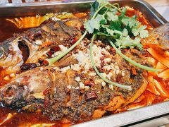 -老街烧烤大排档·地道湖北菜·龙虾馆(汉口火车站店)
