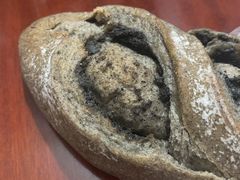 黑芝麻核桃软欧-81BAKERY(大学路店)