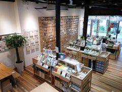 -猫的天空之城概念书店(杭州南宋御街店)