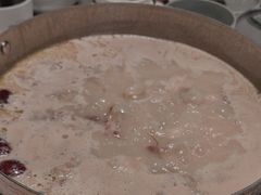 -洪氏嗨捞·广东猪肚鸡·椰子鸡火锅(西咸万象城店)