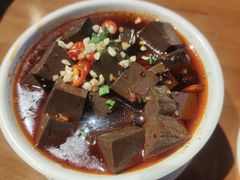 -炉小二铜锅牛蛙•川湘菜(三里屯店)