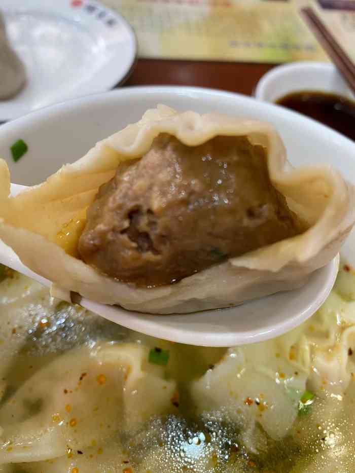 顺客福(宝龙广场店)-"在家附近新开的馄饨小笼包子店,算是比较正.