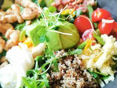 牛油果鸡肉沙拉-彼德西餐厅(凯德广场新南店)