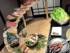 -山川小町·极番烧肉(新地假日广场店)