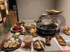 -草家酱蟹炭火烤肉店(珲春南路一店)