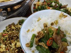 -湖南人家湘菜馆(镇江路店)