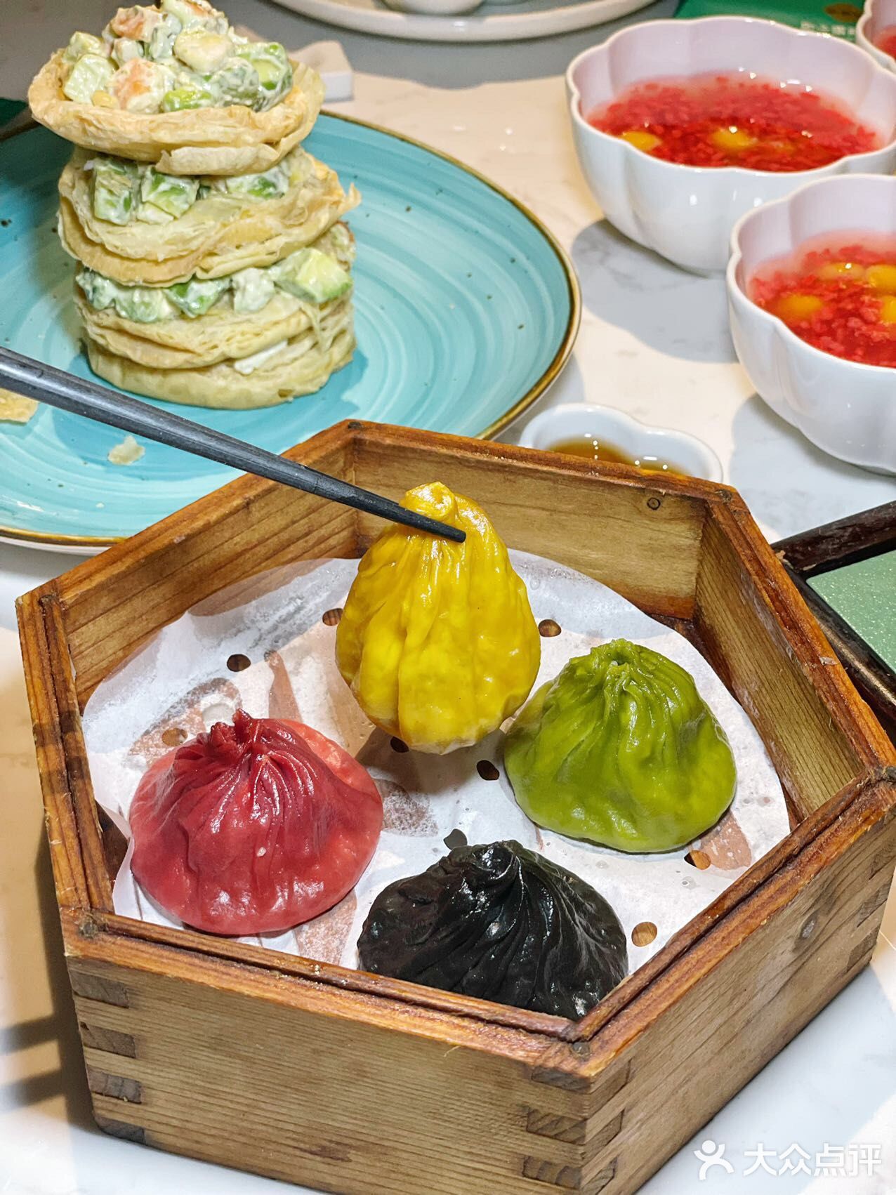 南京路步行街上的美味淮扬菜馆