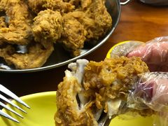 -BHC炸鸡(明洞总店)