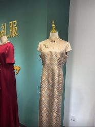 -禾米旗袍妈妈装礼服定制(嘉业国贸店)
