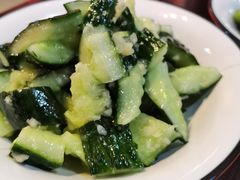 -虾弄弄海派小龙虾·牛羊蝎子火锅