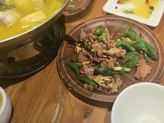 -隔壁老王·家常云南菜(花巷店)