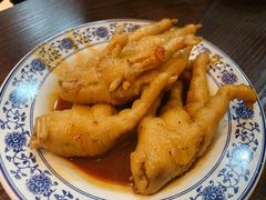 -爆炸头阿姨小四川正宗川味小吃(无任何分店)