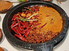 -卤校长老火锅(杨家坪直营店)