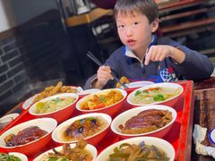 -蓝田九大碗民俗食府(蓝田店)