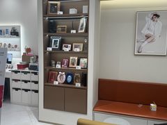 -HIMO海马体照相馆(上海华润CP静安店)