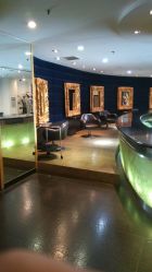 大厅-漂亮宝贝美容美发