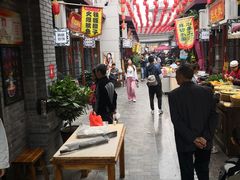 -陈仓老街美食天地