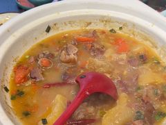 -川流不息·地道川菜·小龙虾(松东路店)