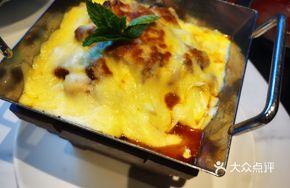 Cheese-Stringing Chicken