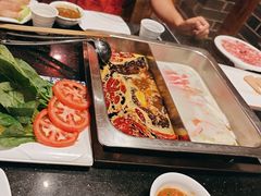 -百年川椒重庆老火锅(光谷店)
