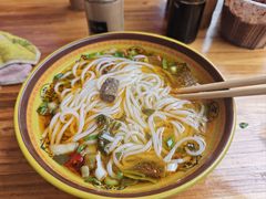 -花溪牛肉粉(八鸽岩店)