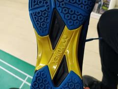 -YONEX苗江运动城(源深店)