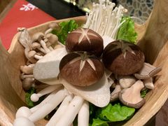 -捞王锅物料理(上海世茂广场店)