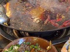 -黄潇洒老火锅(九眼桥宏济巷店)