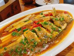 大黄鱼烧年糕-四合院海鲜小厨(旱西关店)