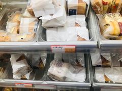 -食吃食八量贩零食(新安店)