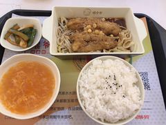 -鲲少爷烤鱼饭.螺蛳粉·清真(爱琴海店)
