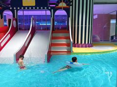 -涨巢·潮玩水疗局