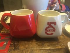 -HIGH FIVE哈福手工汉堡(桂林路店)