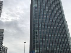 -上海跨国采购会展中心